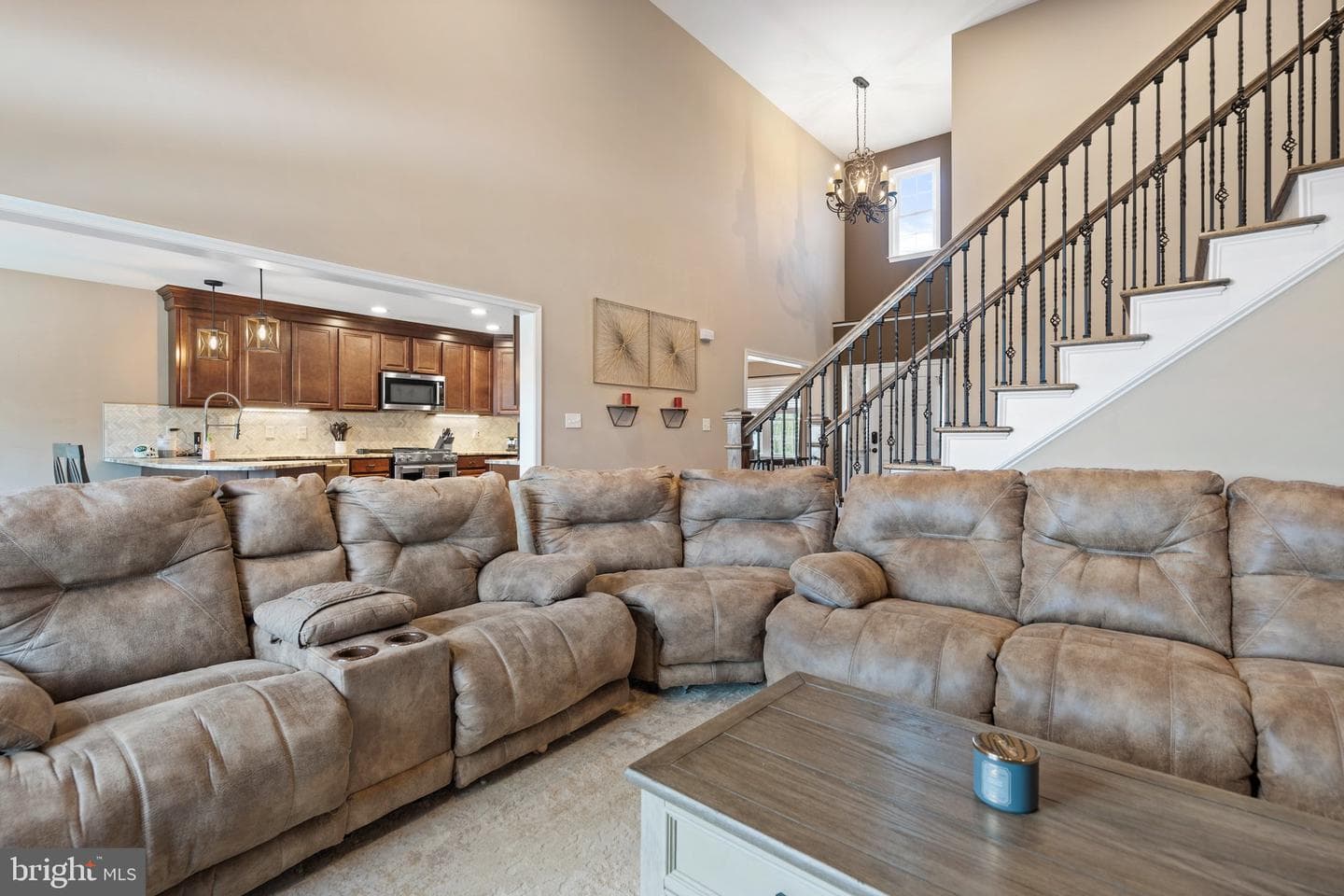 25 Riverhead Drive photo 21