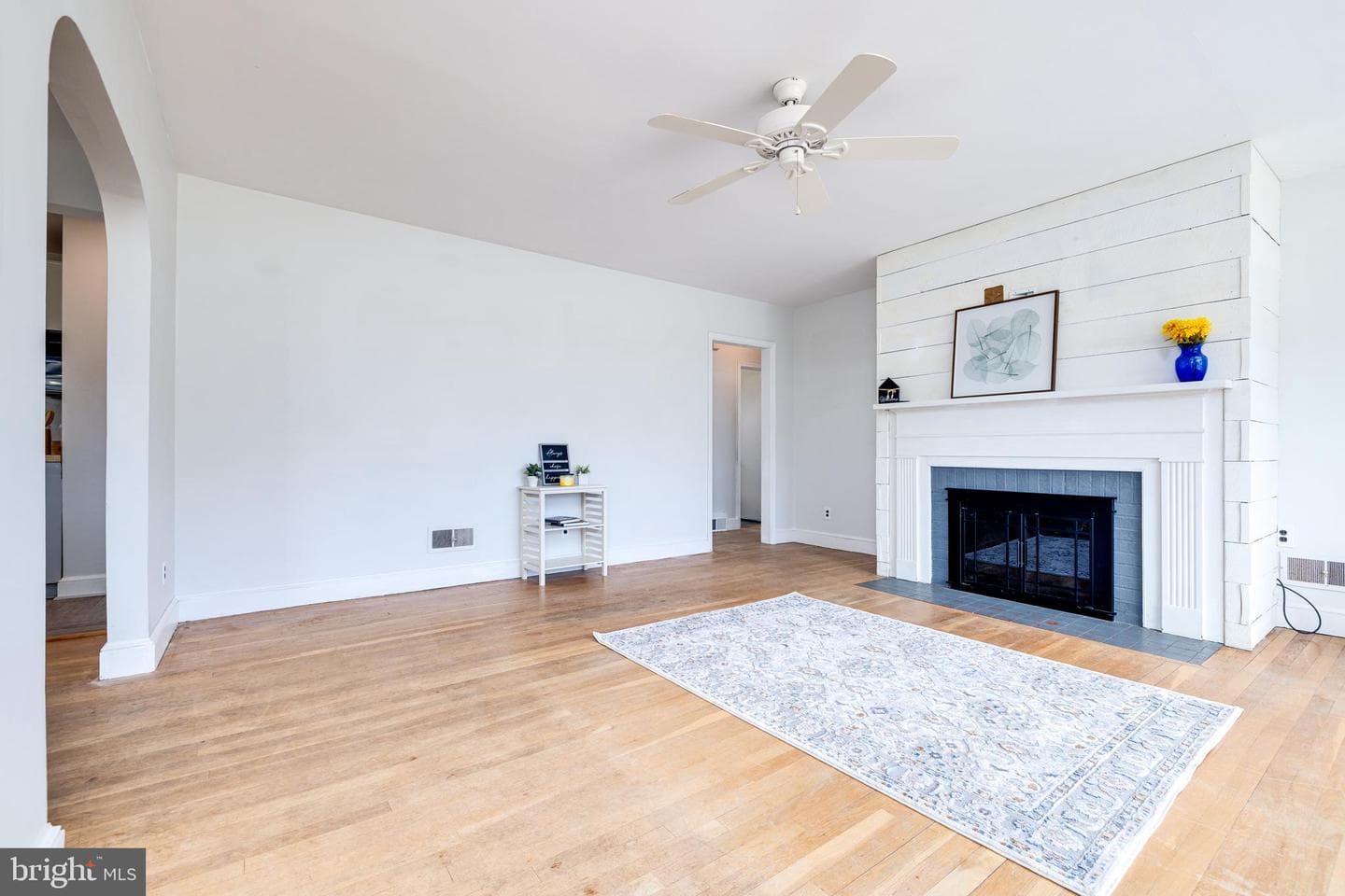 111 Skyview Circle photo 6