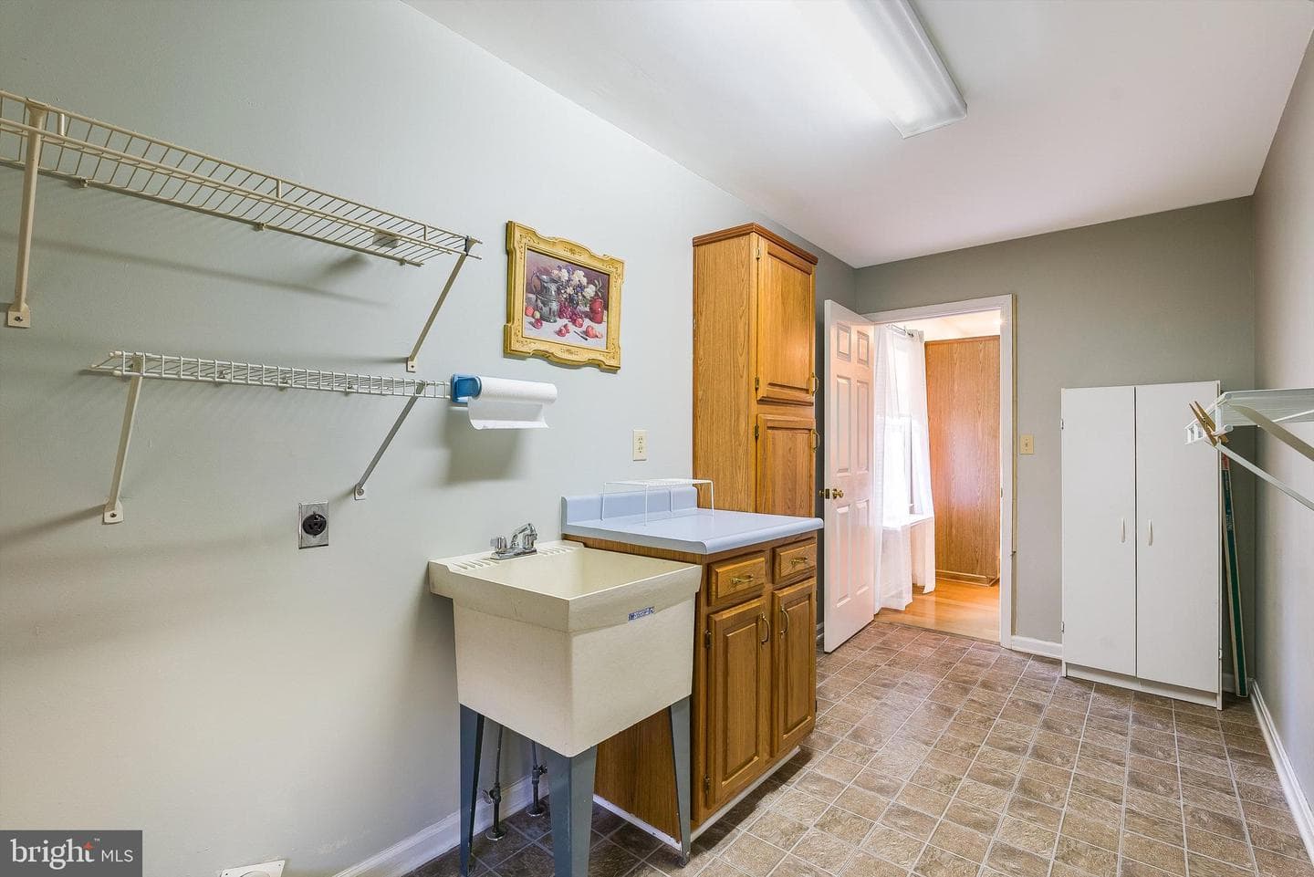 209 Raintree Road photo 16