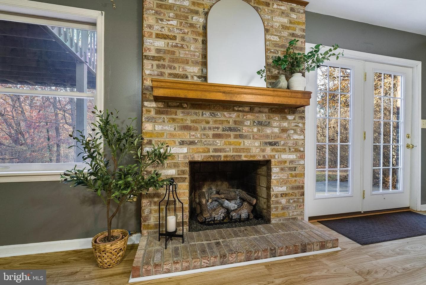 209 Raintree Road photo 32