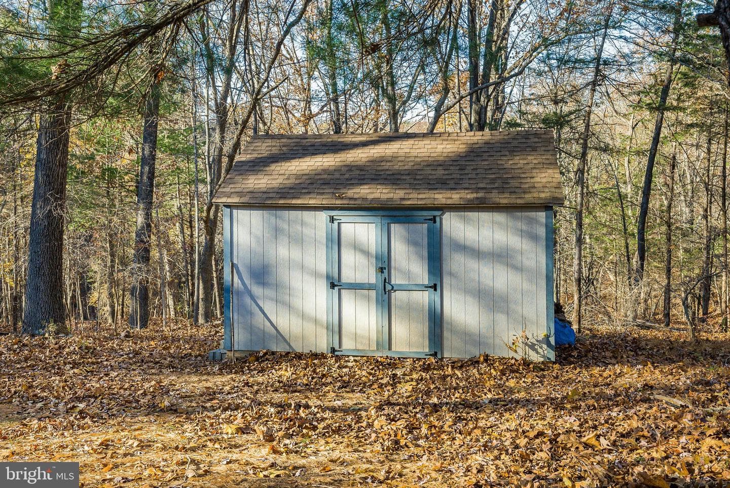 209 Raintree Road photo 51