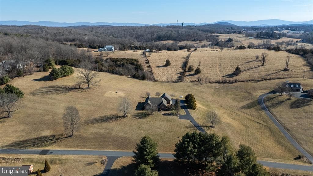 147 Bon Lea Drive photo 23