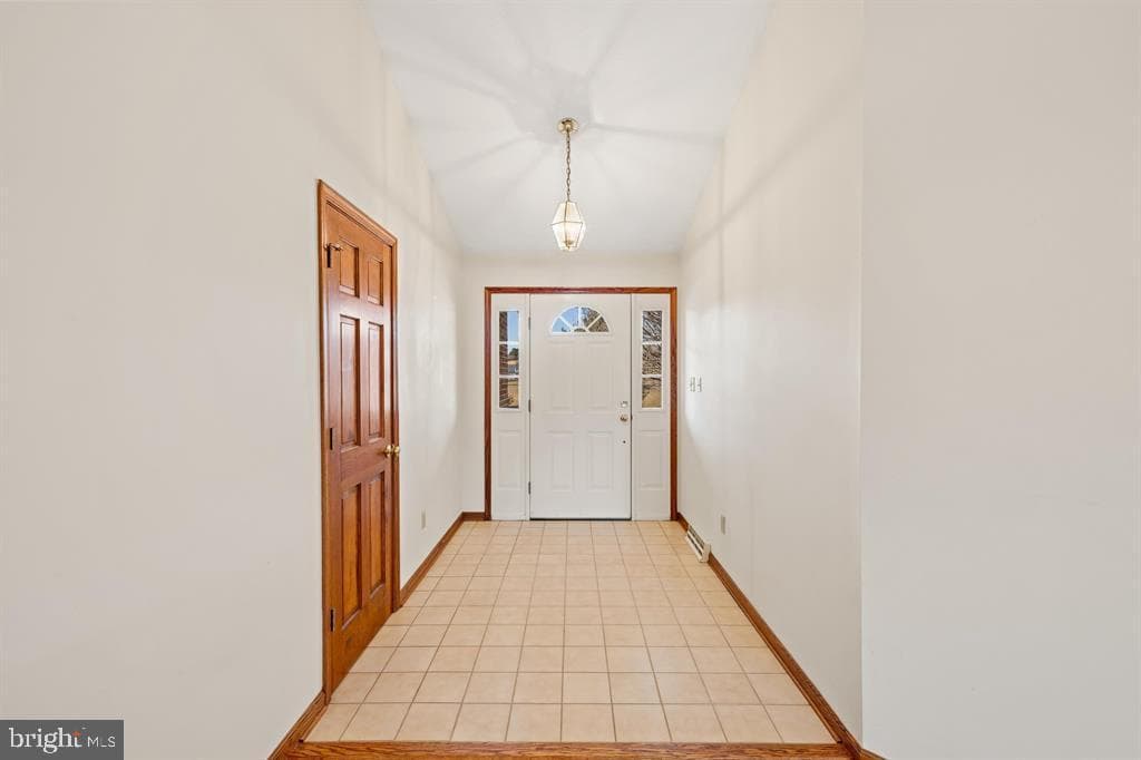 147 Bon Lea Drive photo 25