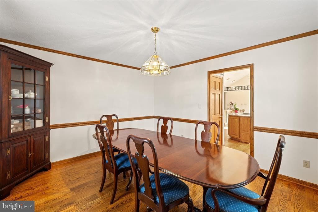 147 Bon Lea Drive photo 44