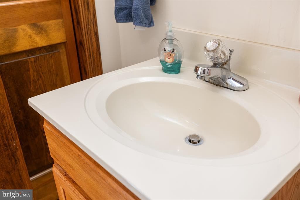 147 Bon Lea Drive photo 48