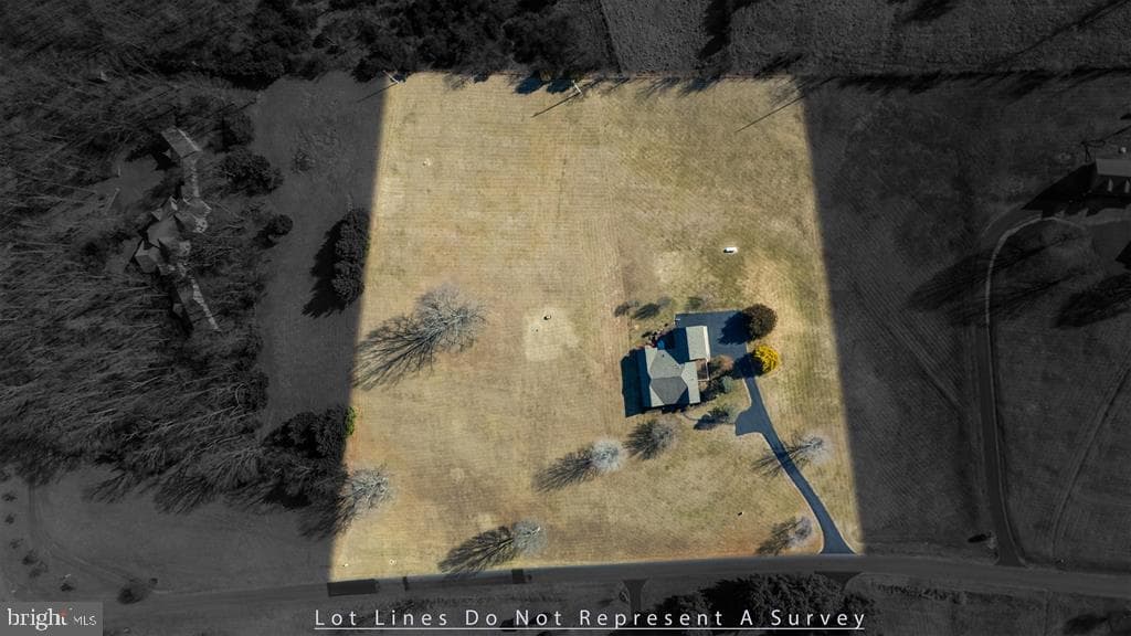 147 Bon Lea Drive photo 7