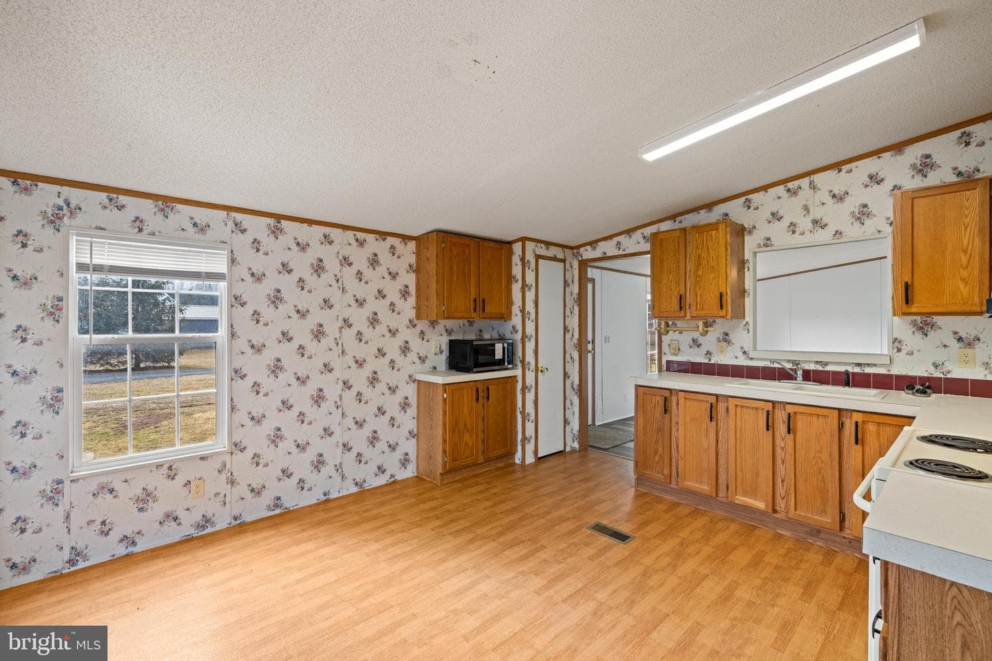 38 Maggie Lane photo 36