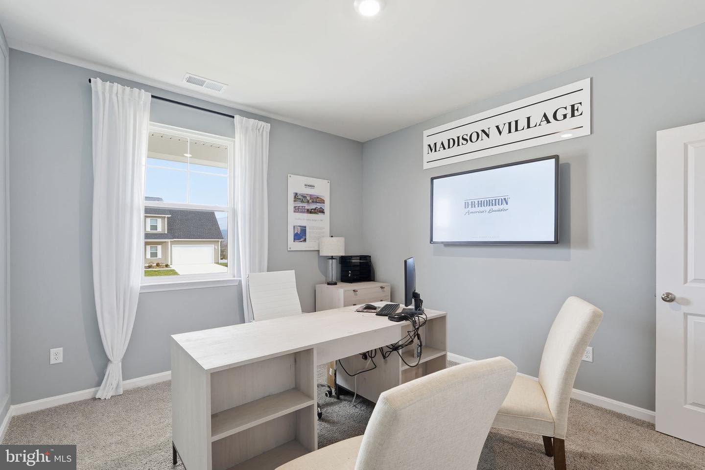 7 Lexington Lane photo 16