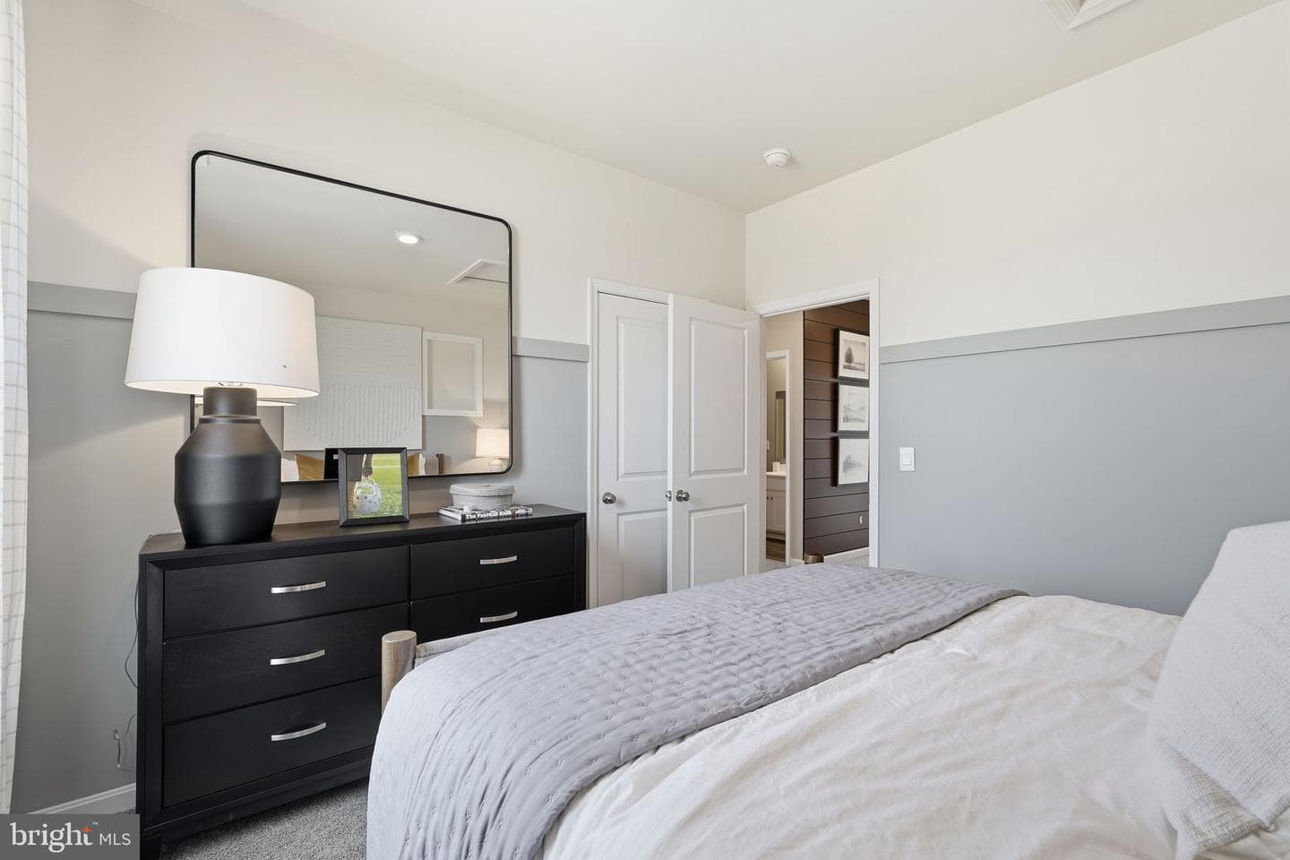 7 Lexington Lane photo 29
