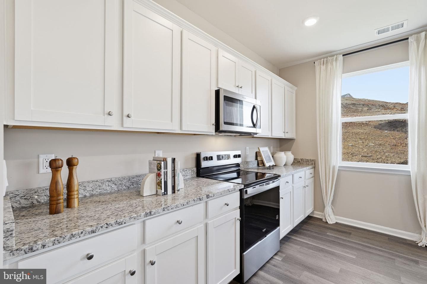 7 Lexington Lane photo 7