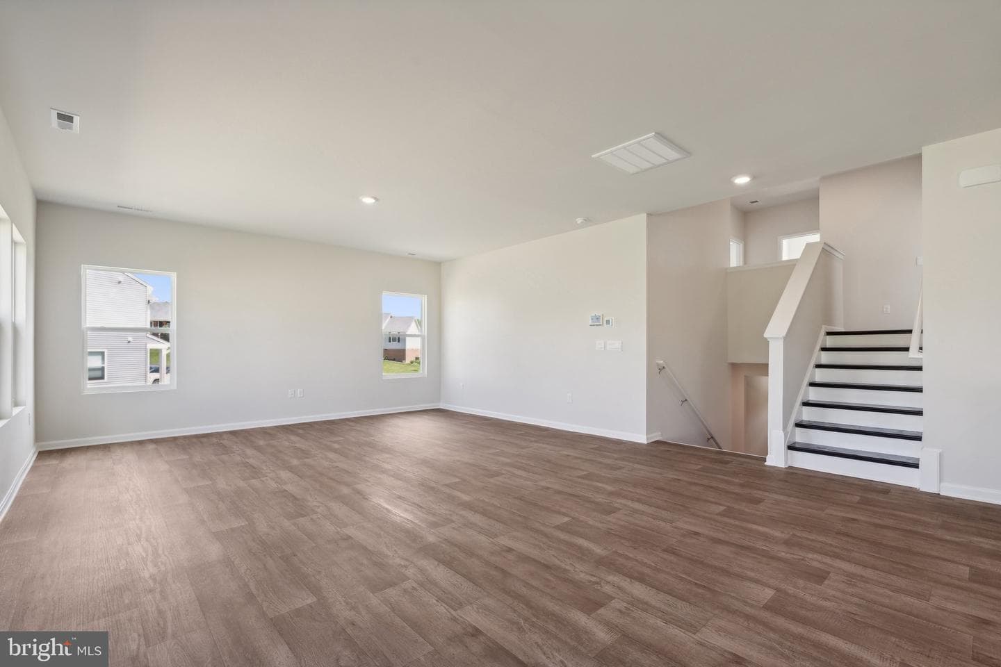 99 Fairfield Drive photo 6