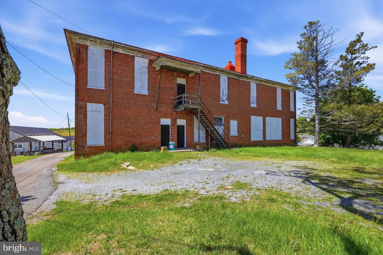 38 Cherry Grove Road photo 29