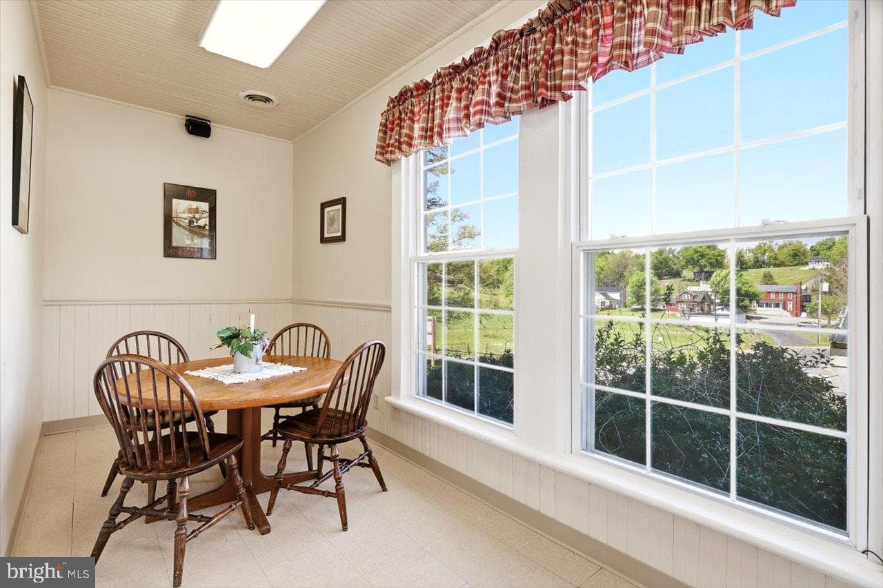 38 Cherry Grove Road photo 9