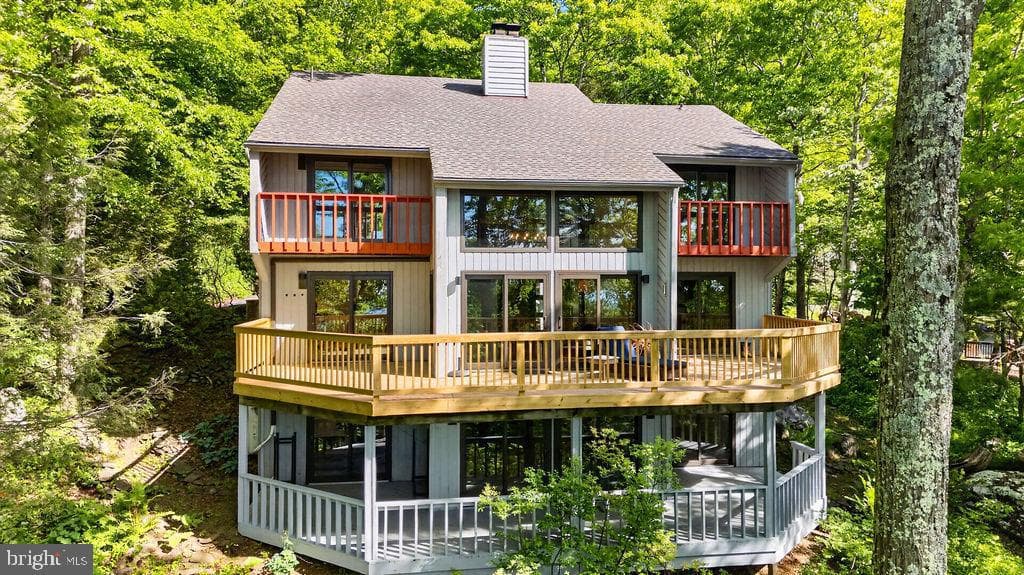 198 Hemlock Drive photo 10