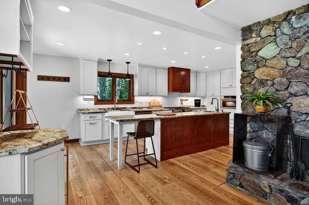 198 Hemlock Drive photo 16