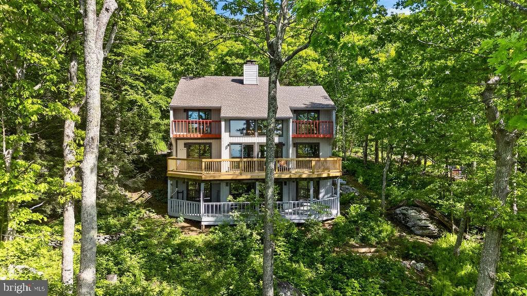 198 Hemlock Drive photo 17