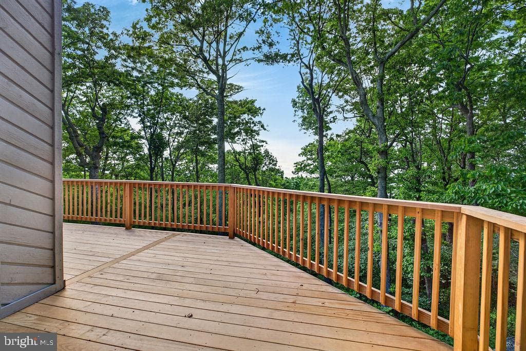 198 Hemlock Drive photo 18