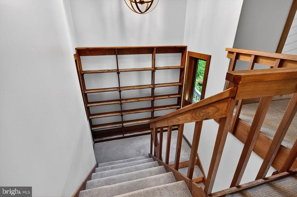 198 Hemlock Drive photo 39