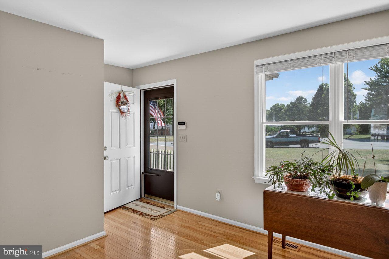 215 Forest Drive photo 3
