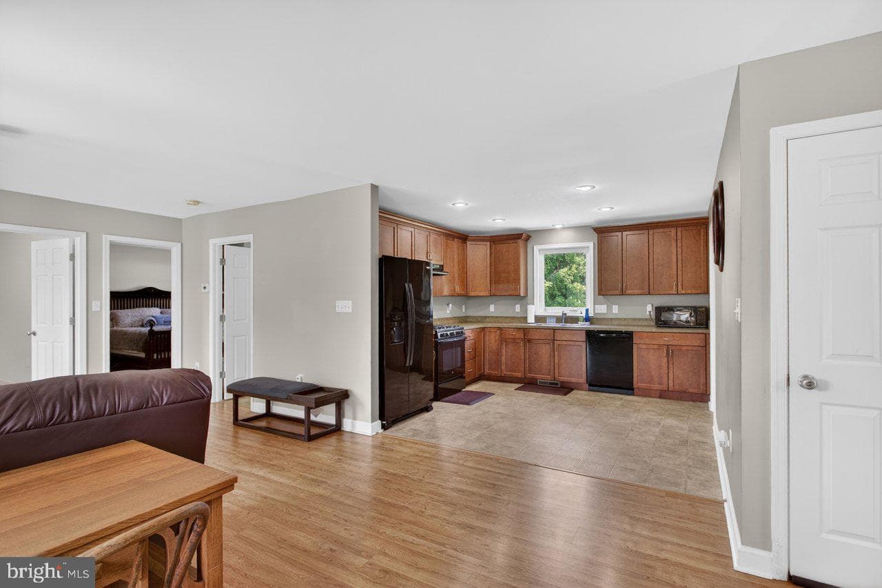 215 Forest Drive photo 43