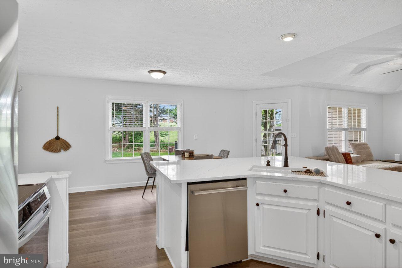 20 Dirby Way photo 24