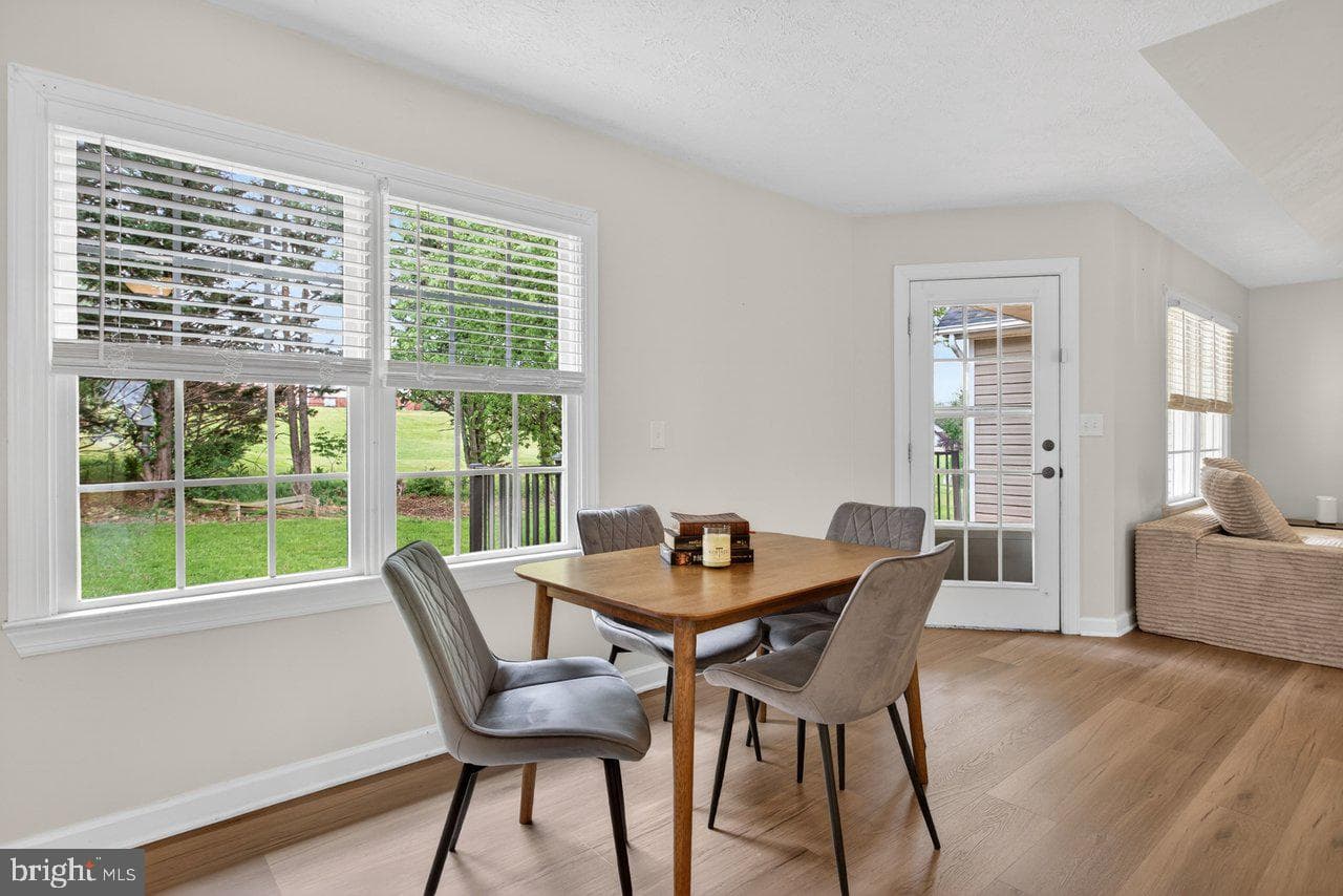 20 Dirby Way photo 29