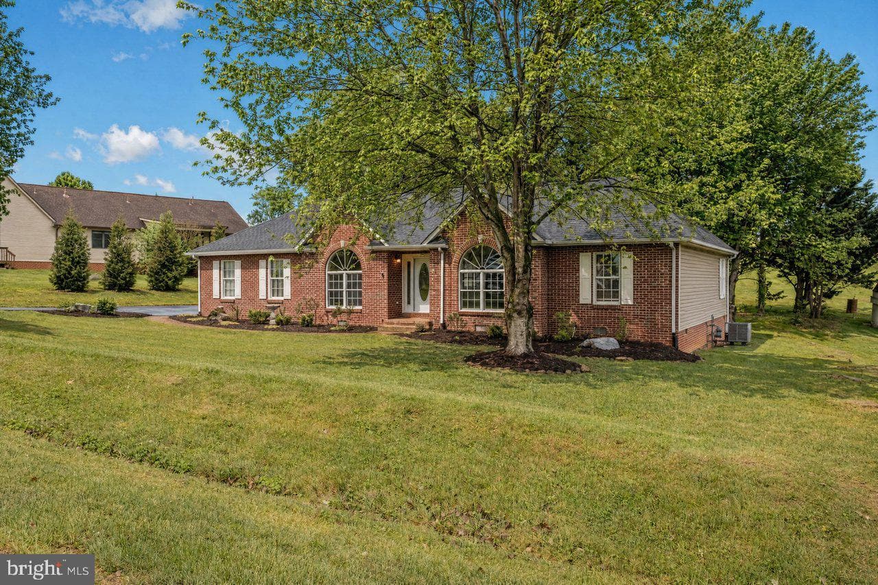 20 Dirby Way photo 3