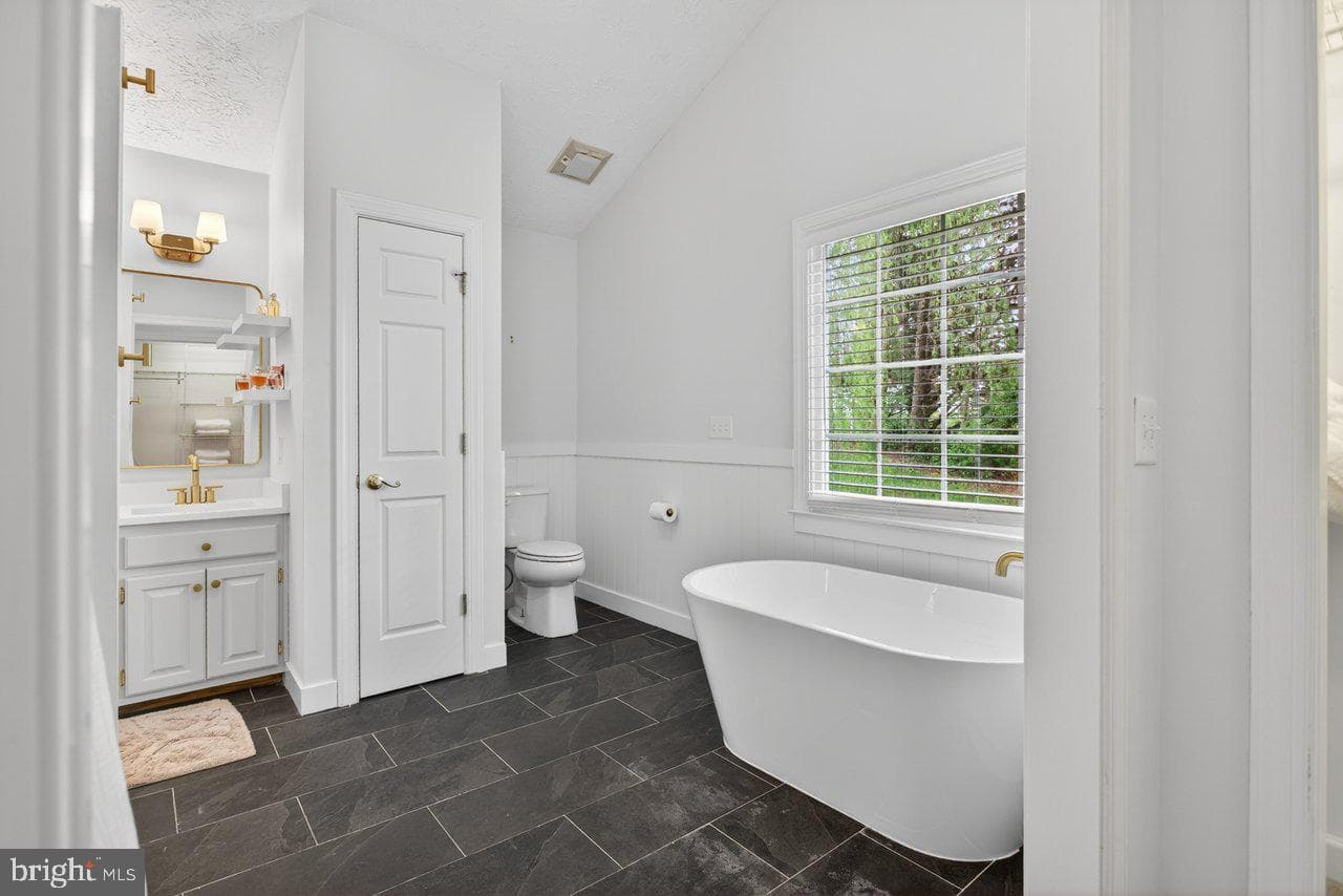 20 Dirby Way photo 38