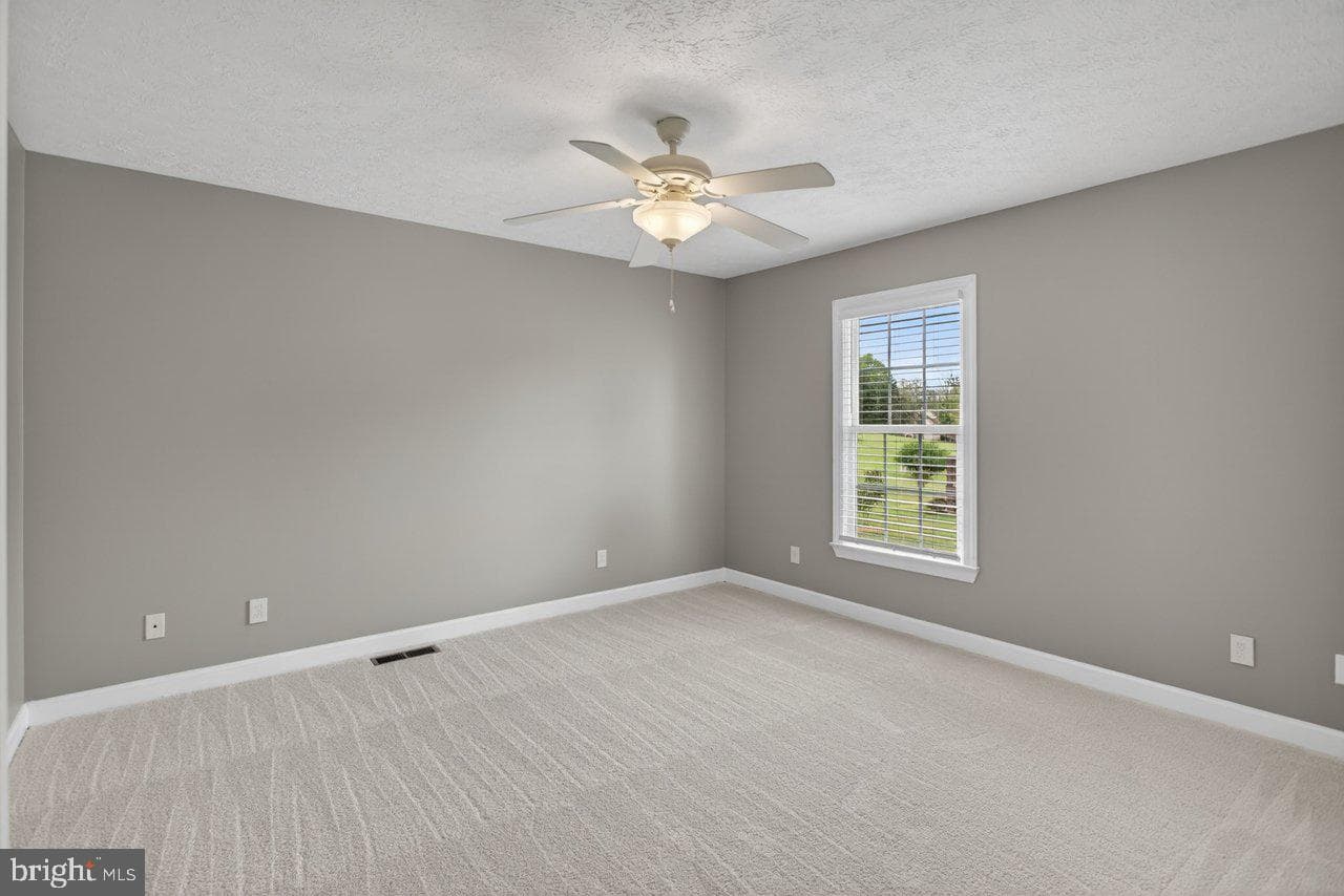 20 Dirby Way photo 48