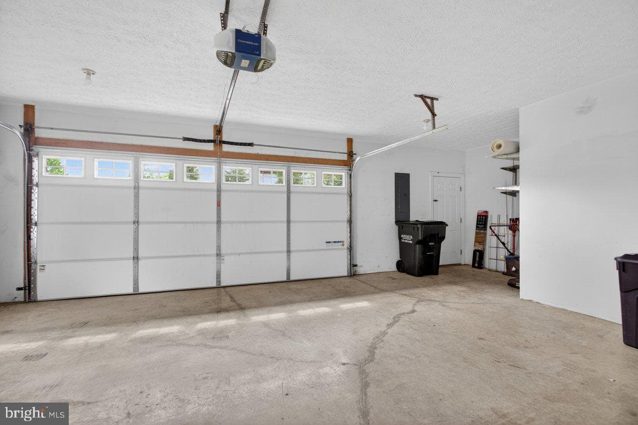 20 Dirby Way photo 56