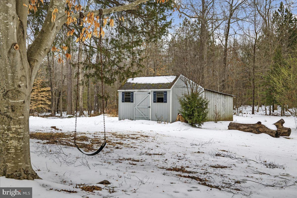 8901 Deekens Street photo 47