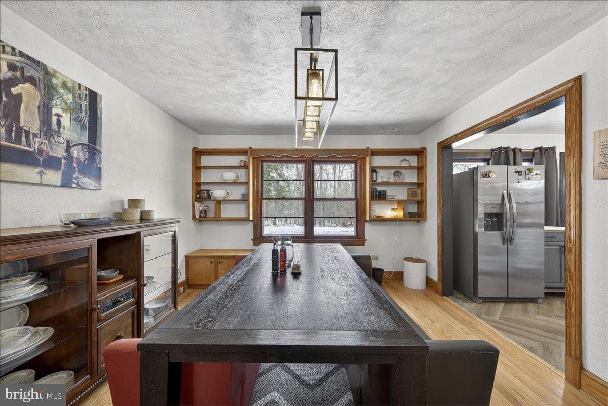 8901 Deekens Street photo 5