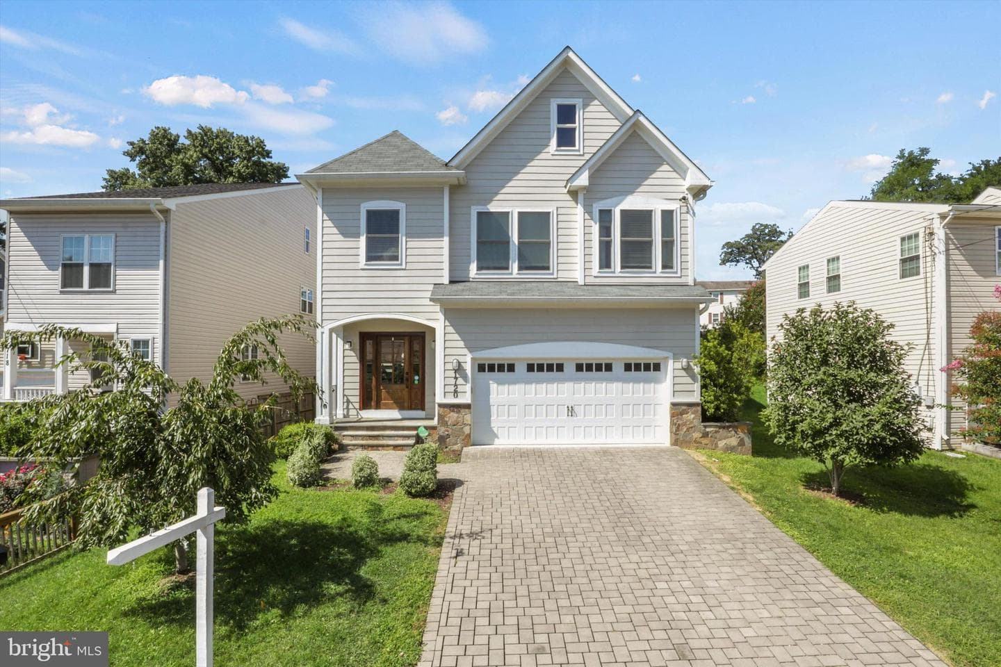 1720 N Cameron Street photo 2