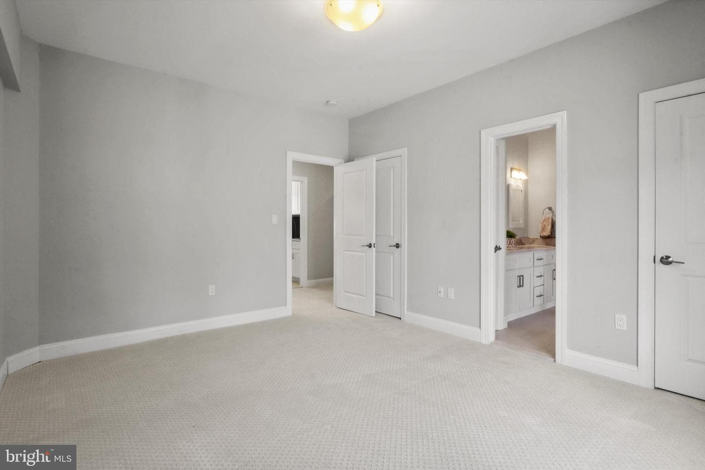 1720 N Cameron Street photo 32