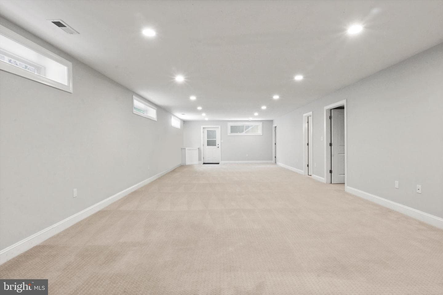 1720 N Cameron Street photo 39