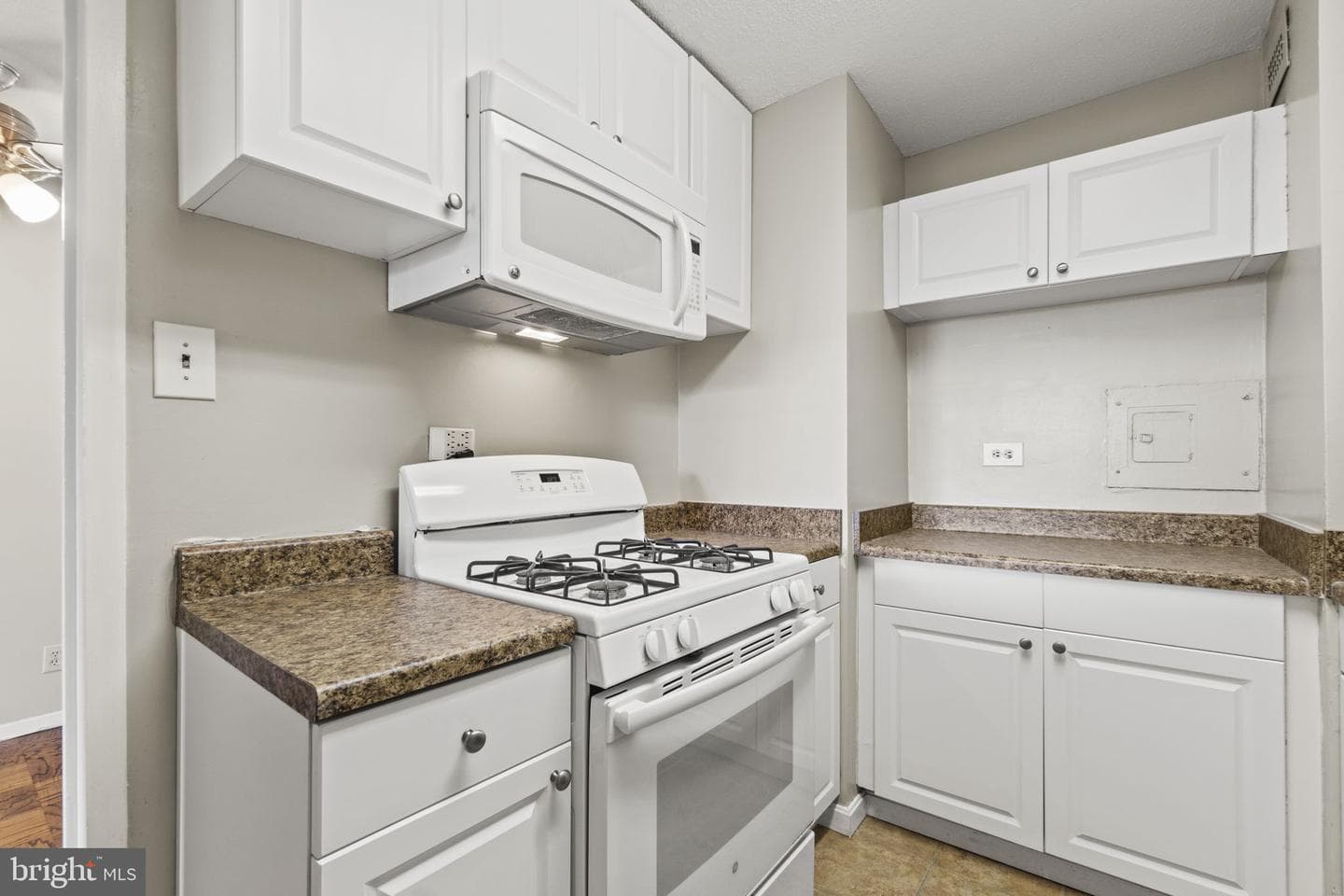 2030 N Adams Street #1211 photo 10