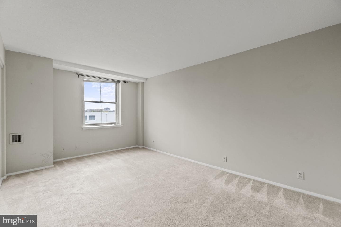 2030 N Adams Street #1211 photo 21