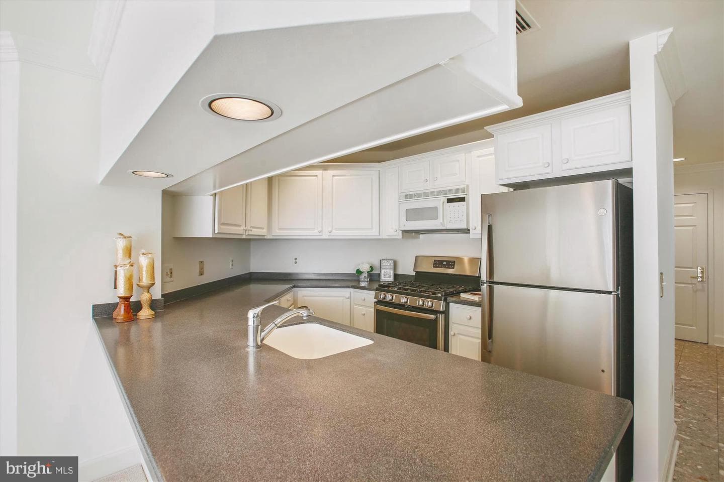 1050 N Stuart Street #800 photo 27