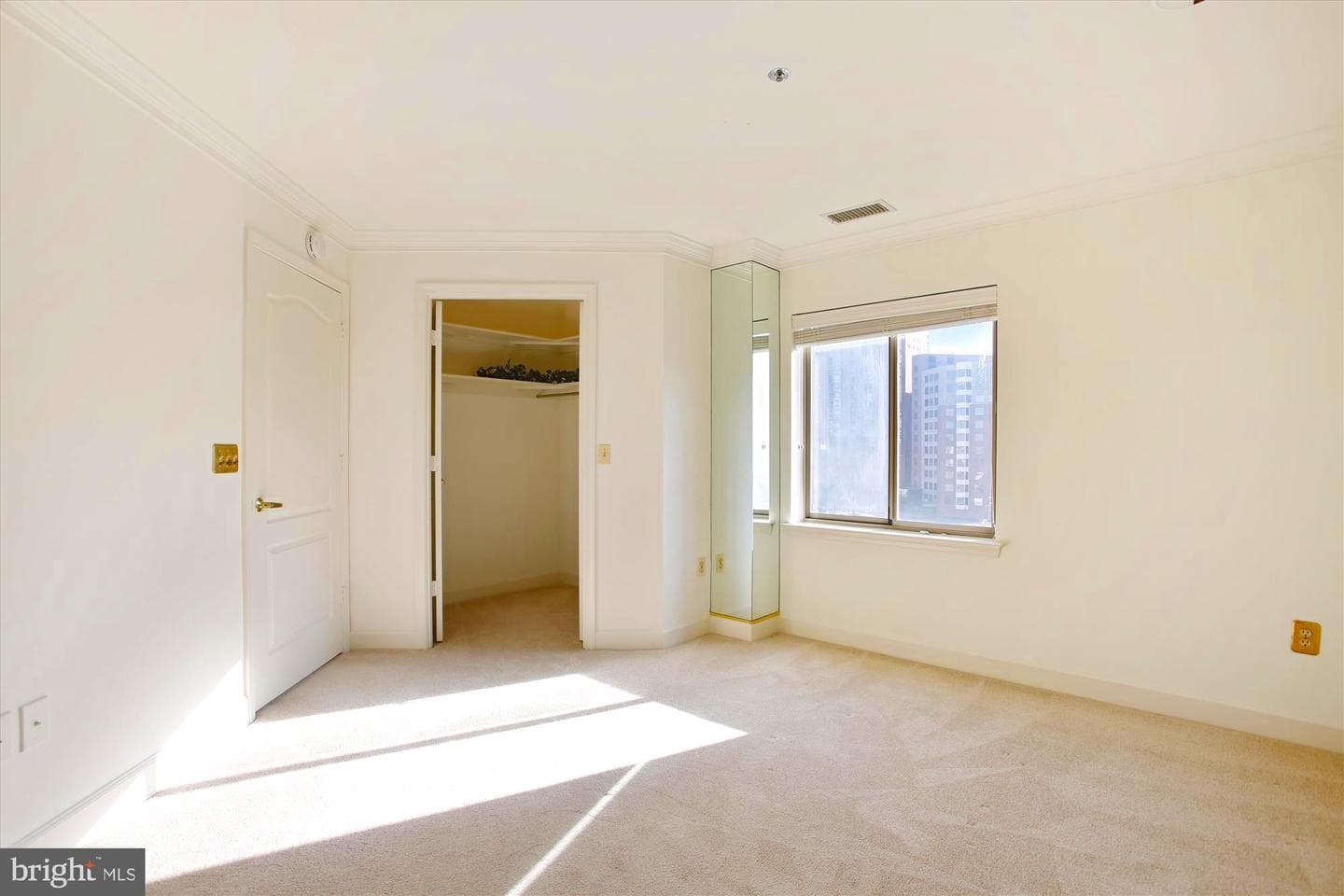 1050 N Stuart Street #800 photo 31