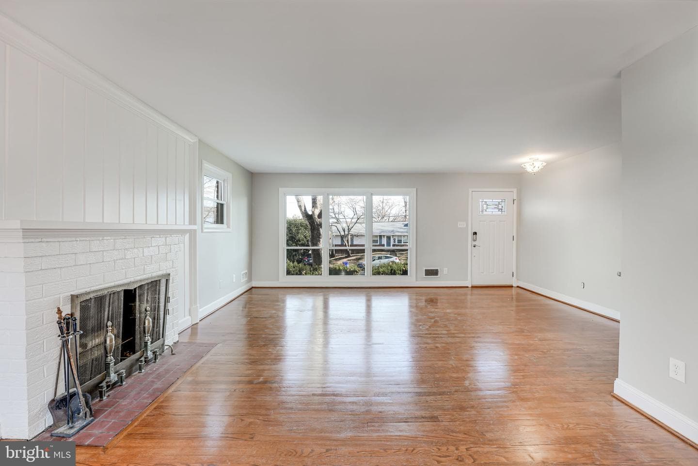 1226 S Forest Drive photo 4