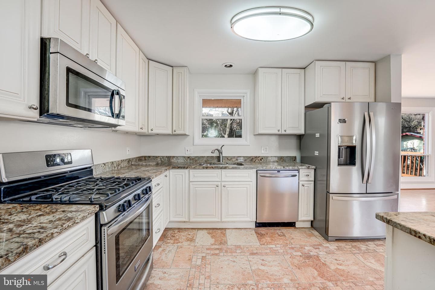 1226 S Forest Drive photo 6