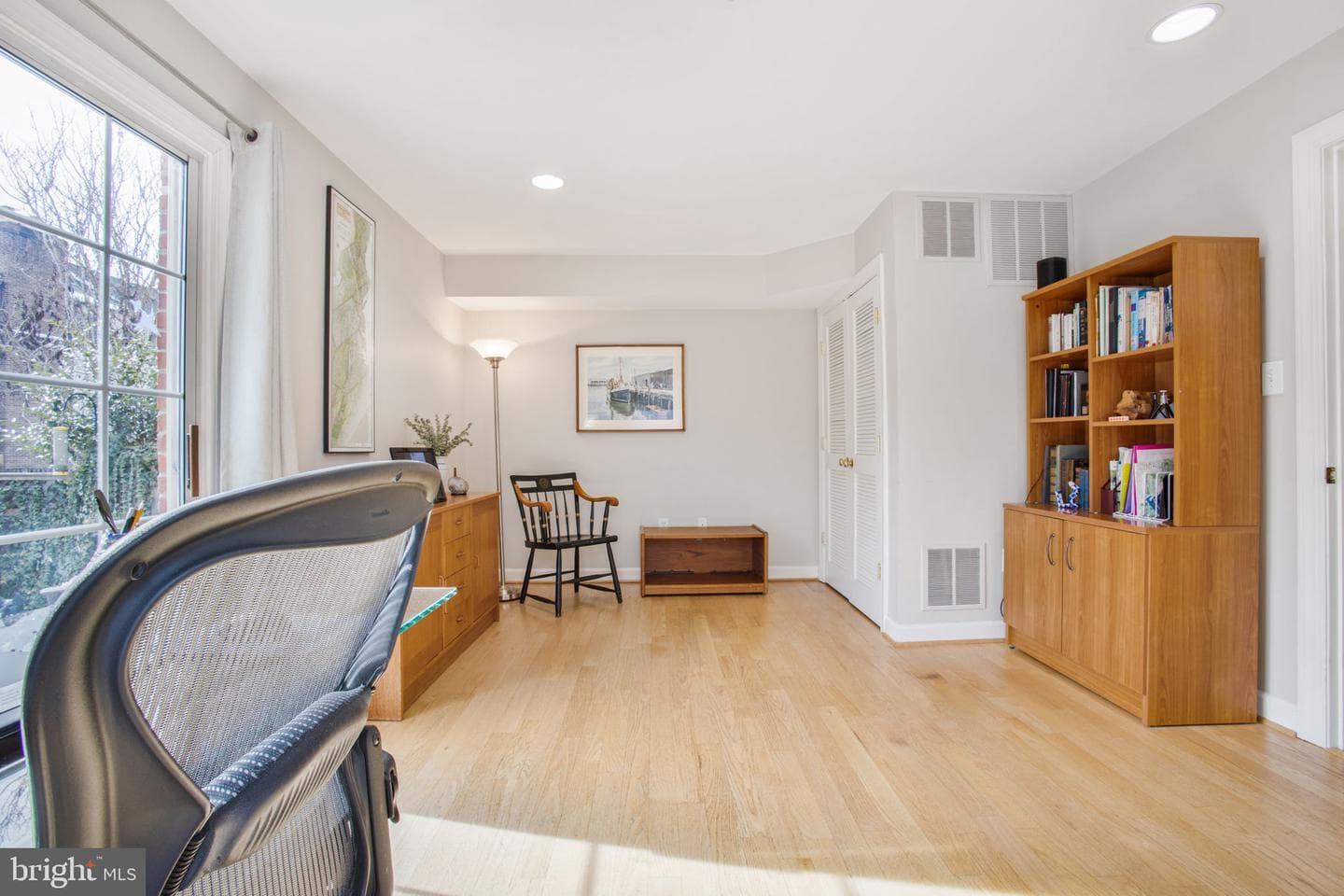 1110 N Stafford Street N photo 41