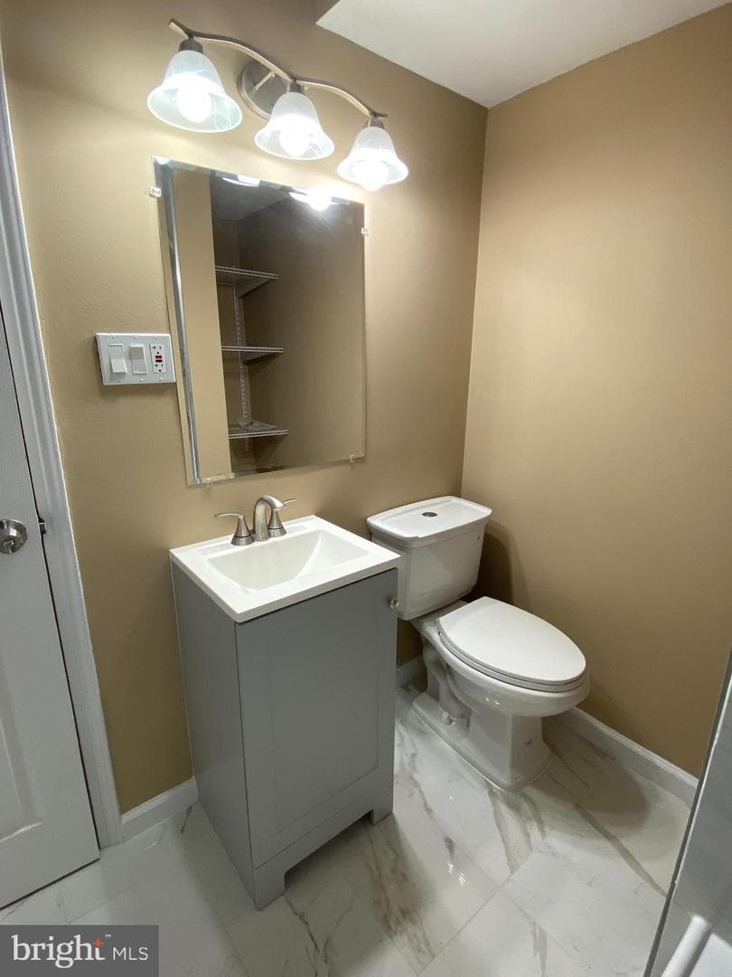 1 N Madison Street photo 15