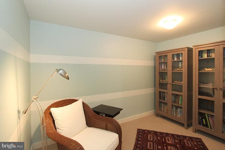888 Quincy Street N #611 photo 29