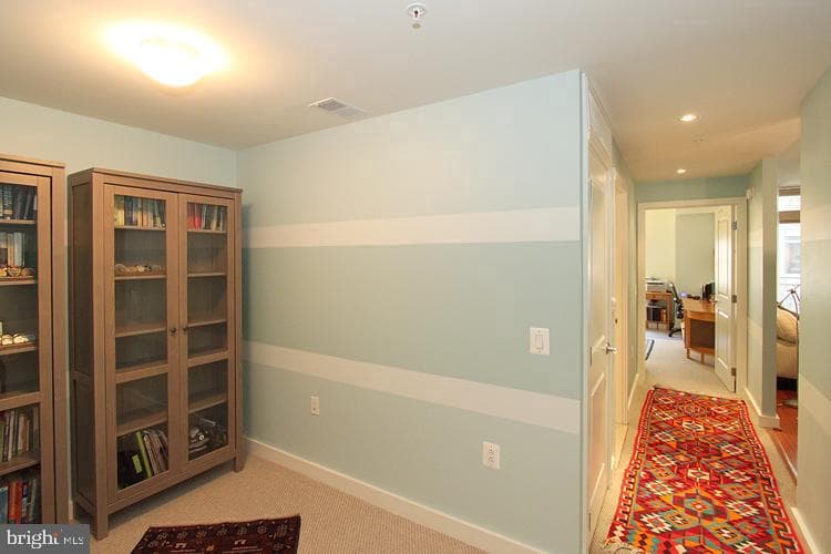 888 Quincy Street N #611 photo 34