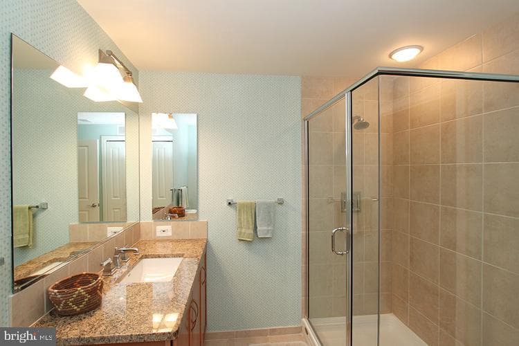 888 Quincy Street N #611 photo 36