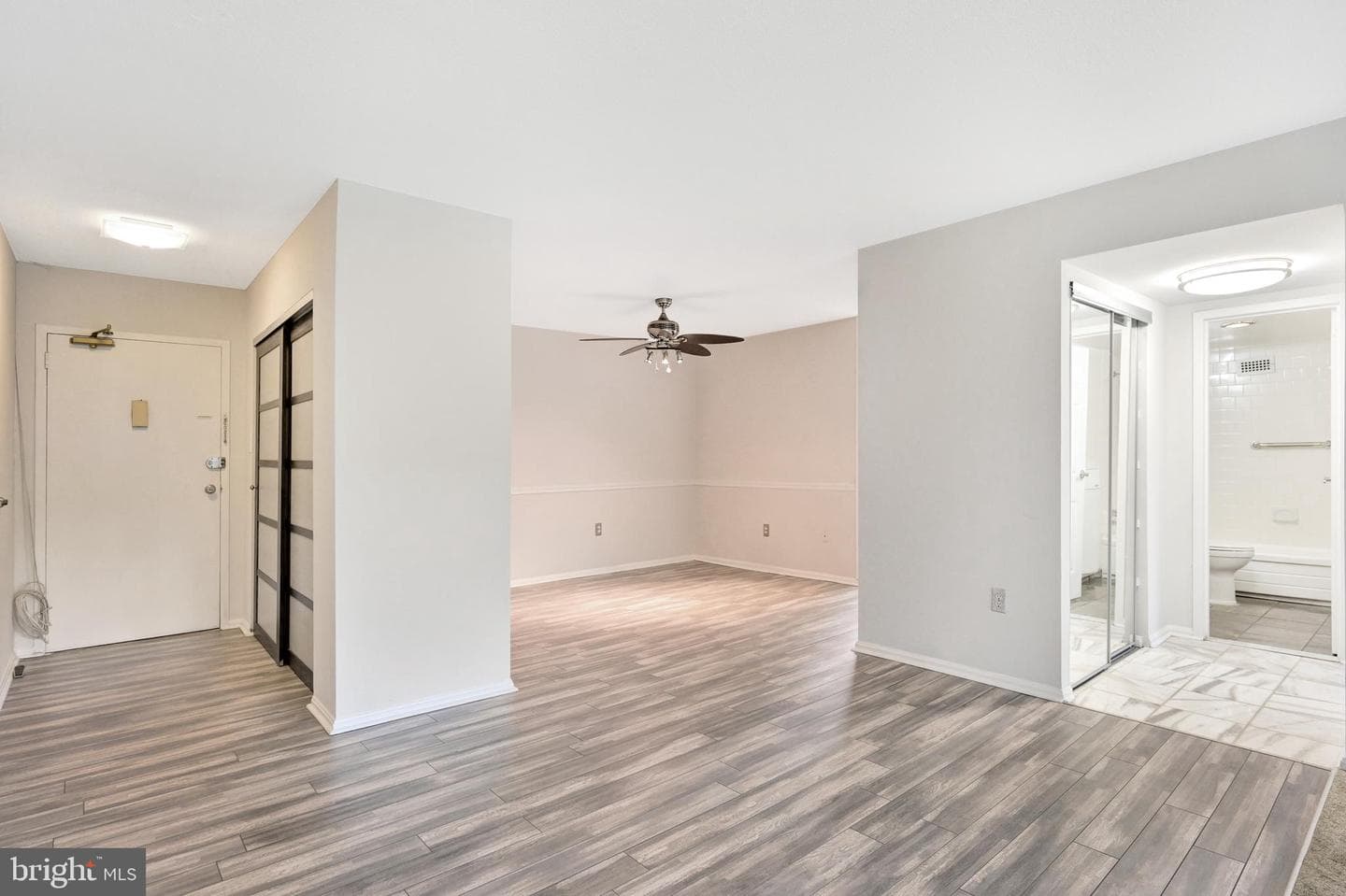 1300 Army Navy Drive S #227 photo 3