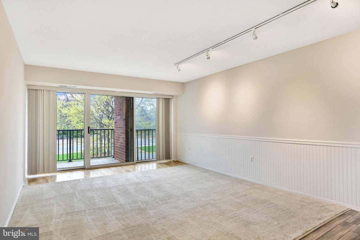 1300 Army Navy Drive S #227 photo 8