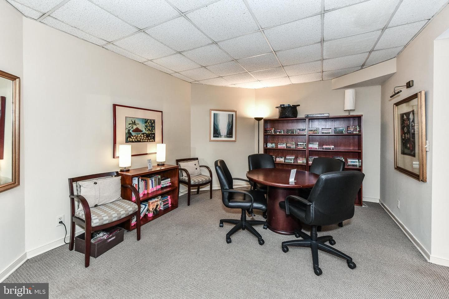 1600 N Oak Street #125 photo 35