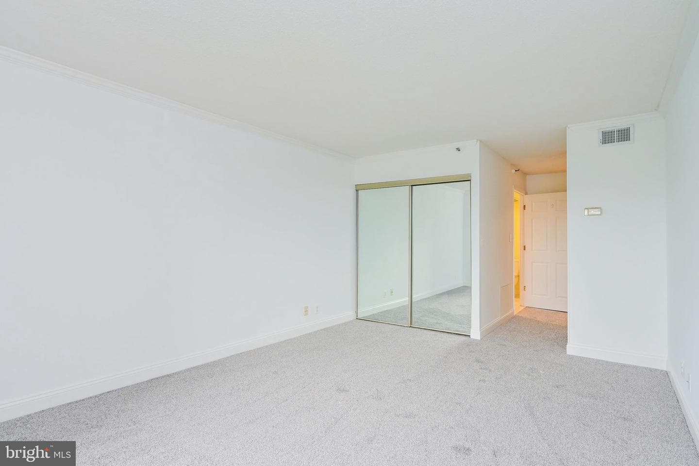 1600 N Oak Street #919 photo 26